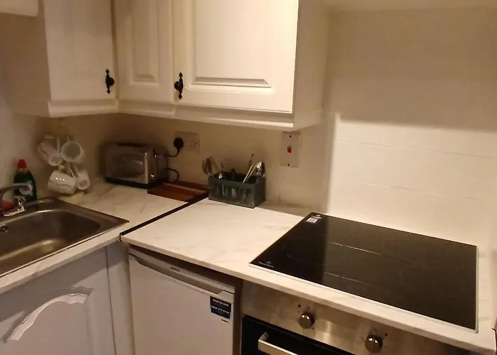 דירה Modern 1bdr At St Stephen *